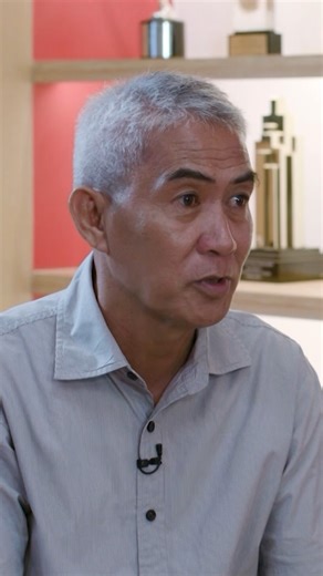 14K views · 207 reactions | Nestor Quilat, naging taga-linis ng dumi ng tao sa loob ng piitan. Pakinggan ‘yan sa i-Listen with Kara David. LISTEN FULL EPISODE HERE: YouTube: https://youtu.be/fjFduB3erBA Spotify: https://bit.ly/4gAIcHE Apple Podcast: https://bit.ly/4nRsfzn #iListenWithKaraDavid #KaraDavid #NestorQuilat #GreenBones | GMA Public Affairs | Facebook