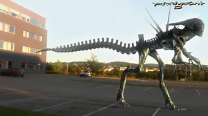 Walk in the carpark | Xenomorph Fanspage