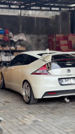 Honda CRZ Stance and Modifications