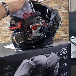 LS2 FF 900 VALIANT II 11,800 SRP | SHAO Motogears Gensan