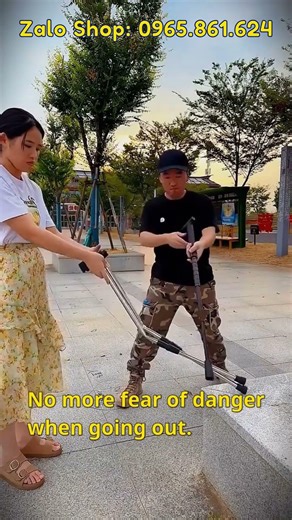 Sử dụng và test baton auto lock kết hợp gậy chống leo núi - hàng độc lạ