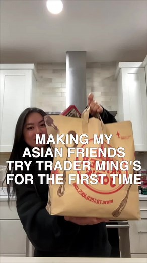 Making my friends try Trader Mings for the first time 🤭 SUPER HONEST REVIEW #review #traderjoes #foodie