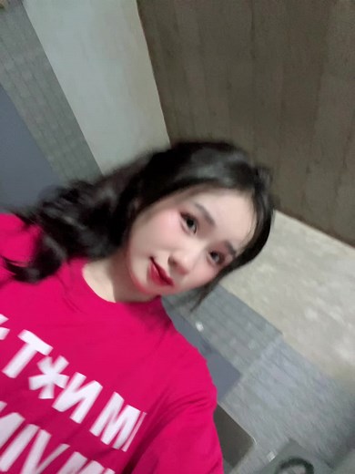 Video của Annhh Thư (@anhthuu.2004) với bản nhạc nhạc nền - Nghĩa tũn - 𝙏𝙞𝙚̣̂𝙢 𝙍𝙤𝙨𝙚́