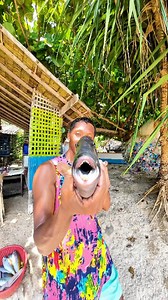 bakit daw Triggerfish haha itoy pang sariling kaalaman lamang po :) 📍pakol 📍rectangular triggerfish 📍 titan triggerfish It is widely known that titan triggerfish are extremely territorial by nature, especially if you happen to encounter them in nesting season. And whilst most of them are merely looking to protect their nest #fishingphilippines #Fisherman #sealife #sealife #handlinefishing #octopushunting #octopus #reelsviral #Cuttlefish #fishing #fishingtips #fishingtechnique #viralvideo #FYP