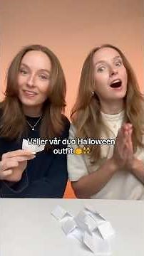 Vi väljer våra Halloween outfits! 🎃 👯#halloween2025 #halloweenoutfits #twins