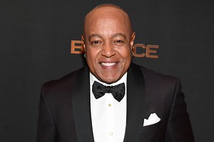 Grammy winner Peabo Bryson suffers heart attack