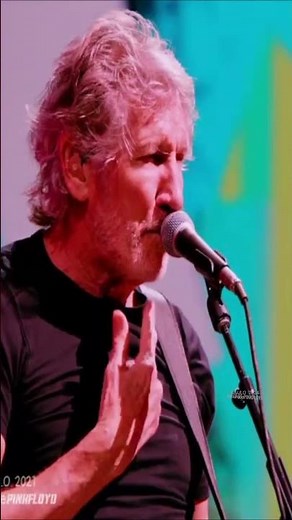 Pigs(Three Different Ones) Roger Waters Us+Them Tour 2018 #rogerwaters #pinkfloyd #music