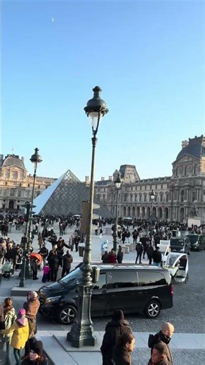 Louvre