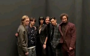 【查理、丹妞、贱卷和Got7成员Bambam、段宜恩同框了？！】只要活得久！你喜欢的人都会同框！！