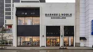 Look inside the new Barnes & Noble store in Kenwood