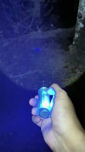 THIS 520A FLASHLIGHT IS CLEARLY SUPER BRIGHT