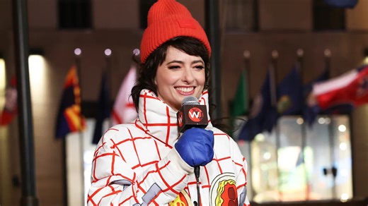 Weekend Update: Sarah Sherman Reports on the Weather
