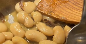 Giant Beans, Tiny Chef...