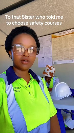 #fyb #SAMA28 #womaninconstruction #samtrac #safetyofficer⛑️ #safetyofficertiktoker