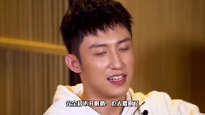 《他从火光中走来》最新路透，黄景瑜消防员造型帅气迷人，堪称制服天花板