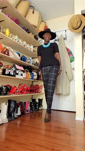 31K views · 923 reactions | The old lady in me woke up with a back pain today  mind you, I don't work out, I didn't lift anything so, I believe I did some acrobatics in my sleep  With that, I had the hardest time deciding on the fit   Hulathet by Claptone Arite ft. Upepo Tornado #estellaachola #acholascloset #whatsinacholascloset #styledbyachola #reelsviral #reels #personalstyle #SouthSudanMusic | Estella Lokiru | Facebook