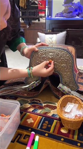 Handcrafted Pure Silver Saddles: Unveiling the Exquisite Equestrian Jewelry