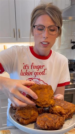 1.8M views · 18K reactions | ☀️Copycat Kentucky Fried Chicken☀️Type “RECIPE” and I’ll send you a direct link (check your inbox/message requests) https://www.dinnerin321.com/kentucky-fried-chicken/ #friedchicken #chicken #comfortfood #feelgoodfood #dinner #dinnertime | Dinner in 321 | Facebook