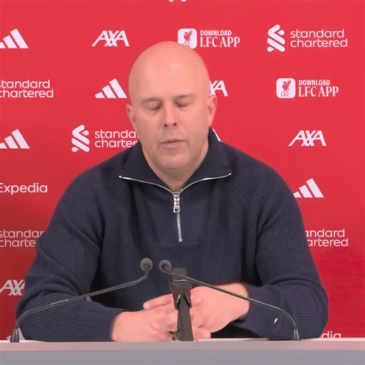 Liverpool boss Arne Slot felt Marc Guehi should have been sent off for his second-half pull on Mohamed Salah during his side's dramatic 2-1 loss to Manchester City on Sunday 🎙️ | Sky Sports Football