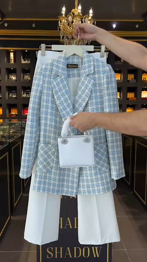 تشكيلة الشتاء عندYoUs_Mira Collection📣 😱ارقى تشكيلة ملابس بأسعار تنافسية🔥🔥🔥 Ensemble Channel disponible 🥰🥰🥰🥰 Taille 36 jusqu'à 64 👌 🚚 التوصيل متوفر 58 ولاية 🇩🇿 عبرZR expree 🚚 🖱️للطلب تواصلو معنا عبر بريد الصفحة 📩 Collection d'hiver 2024❤️🌟🌟🌟#Yous_Mira Collection 🌟🌟🌟♥️ Vous propose une collection 2024💣 👠 ✅ Qualité de tissue premier choix💯 💥 🎨en plusieurs couleurs et modèles😍😍 👌Bon rapport qualité prix 💰 🚚🚚Livraison disponible sur 58. Wilayas par Zr express 🇩🇿🇩�