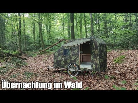 Abenteuer Wohnwagen Tour mit Übernachtung im Wald / Perfekte Tarnung im Outdoor Camper
