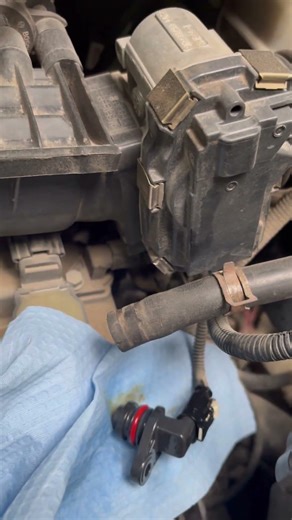 Limpieza de sensor TPS amigo de spark solo quiten la tapa está a lado de las bujías ánimo 💯