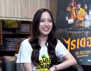 Oh P’Freen Freen: A phone repairman so beautiful, do you have any customers courting you? Oh Yes. Freen: Most customers don’t flirt, but it’s the delivery people (riders ) who flirt. Oh: Uhhhhhhhh  #RidersMovie #ไรเดอร์ #FreenBecky #srchafreen #mario_mm38 #mariomaure ✨ | Pinky Sharma | Facebook