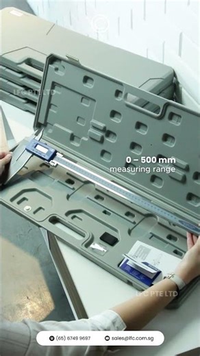 Long Jaw Large Digital Caliper | Moore & Wright