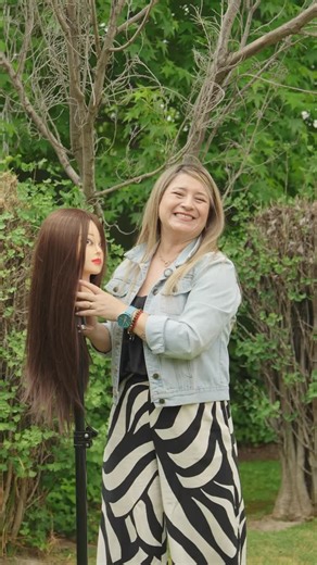 ▪️ Colorista ▪️ on Instagram: "Mañana inicia nuestro Black Friday y nos lanzamos con ofertas que literalmente te harán volar la cabeza 🥳🛍️ Entre el 27 de noviembre y el 11 de diciembre encuentra cabezas técnicas, tinturas, alisadoras, secadores de pelo y más productos de peluquería a precios imperdibles! Ingresa a colorista.cl y aprovecha los descuentos que tenemos preparados para ti. #blackfriday #coloristastore #colorista #ofertas"