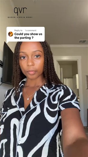 🦋 New twists, new vibe 😍 Mini twists made easy with QVR Kinky Bulk Human Hair 🎉 ☁️ Soft, light & natural look 🙌 No tangles, no shedding ✨ Easy to part & install = flawless finish 💁🏾‍♀️ 💇🏽‍♀️ Hair Details: 2 packs 12'' QVR Kinky Bulk Human Hair Color Dark Brown #4 🎥 Inspired by @ieishahailey | QVR_hair