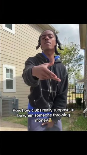 How clubs really suppose to be when someone throwing money