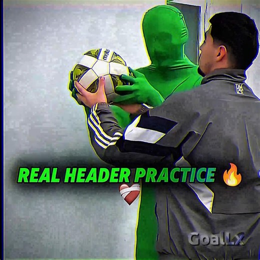 real header Practice 😆🔥 #football #edit #shorts #fyp #viralvideo #trending #footballplayer #harttend