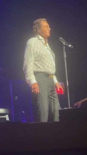 Engelbert's "Please Release Me" #engelbertfans #thelastwaltz #superfans #engelberthumperdinck