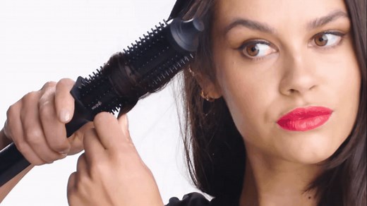 How to Use a Curling Brush — Simple & Easy Guide