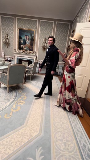 We ❤️ Colin . Behind the scenes #bridgerton #bridgertonseason3 #polin #lukenewton #colinbridgerton #shondarhimes #series #netflix