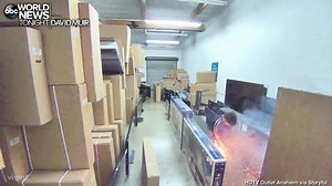 32K views · 244 reactions | E-CIG EXPLOSION: Surveillance footage shows the moment a customer at an electronics store in Anaheim, California, was badly burned when an e-cigarette ignited in his pants pocket. https://abcn.ws/1c6SfMC | ABC World News Tonight with David Muir | Facebook