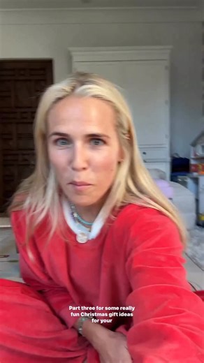 Sam Hirschmann Boskey on Instagram: "Toddler Christmas Gifts Pt. 3!! Comment ‘GIFT’ and I’ll send you everything here! I kept these ones small (and under $100). Carmela loves all three of these so I know they would make great gifts and brings lots of joy and fun! ❤️❤️❤️ #toddler #toddlergifts"