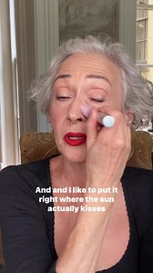 140K views · 1.1K reactions | Cult-favorite cream bronzer is all you need for a sun-kissed glow. ⭐️⭐️⭐️⭐️⭐️ "The best bronzer that leaves a perfect natural looking tan and glow, as it's slightly shimmery. Works for my winter and summer shade. Easy to blend and adds great definition to the skin. Haven't used another bronzer in a couple of years!" - Elisa D | rms beauty | Facebook