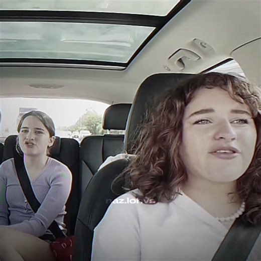 The way naz was siting and the look she had kinda made me cry she looked so sad and no offence sabre dosnt know all of the stuff naz goes through she just needs to stop acting and wake up and help her sister instead of putting her sister down #fyp #follow #foryoupage #norrisnutsedit #naznorris🌿🤍 #viraltiktok #nazbeanorrisedit #naznorris💗 #foryou #viral #nazbeanorris #foryou #sabernorris