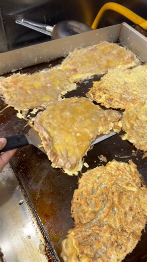 Check out this bomb meat jun from Jin’s BBQ in Las Vegas! #hawaiianfood #asmr #meatjun #ono #onogrinds #onogrindz #comfortfood #vegaseats #lasvegasfoodie #lasvegasfood | Dongkyuverymuch