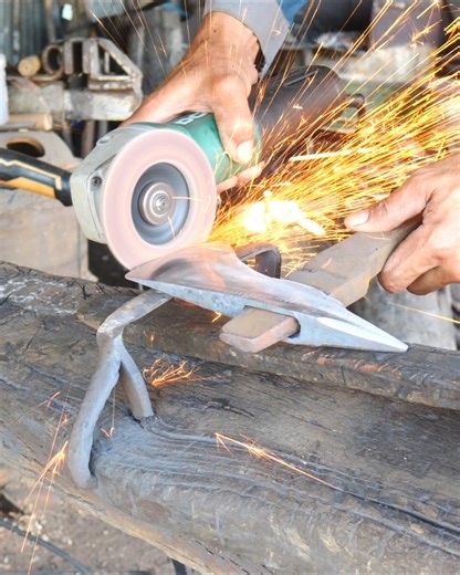 Full process of an axe forging #OMG #tips #blade #m #metalworking #oldschool | METAL WORKS