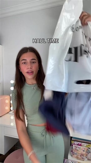 Stylerunner Clothing Haul: Tights, Shorts, Crops & More!