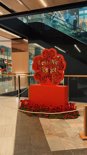 ‘Lest We Forget’ - Remembrance Day 25 ❤️ Hand knitted poppies created by the community around @westfieldmiranda. Our custom built structure is here to display all of the beautiful work ❤️ #remembranceday #activation #sydney #eventstyling #retailactivation | Ivory Stone Collective