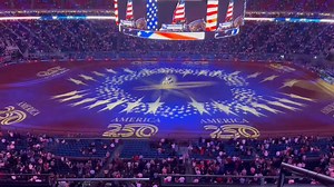 A charro rode into NRG Stadium with the American flag for the Star-Spangled Banner because that’s how we roll in Houston, Texas, for Go Tejano Day at @RODEOHOUSTON .❤️🇺🇸🇲🇽🔥