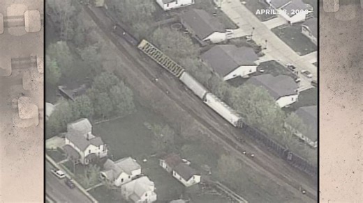 Vintage KSDK: Train derails in St. Clair, Missouri (April 28, 2000)