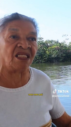 A Lenda do Boto Encantado: Histórias e Mistérios