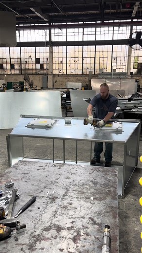 Access door install #sheetmetal #tinknocker #ductwork