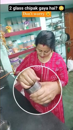 “No force, no break! Separate stuck glasses in seconds 🧠💡” #shorts #kitchenhacks