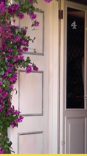 To-do list: make everyone fall in love 😉 First Dates Hotel. Tonight at 9:30pm on Channel 4 💛 | First Dates