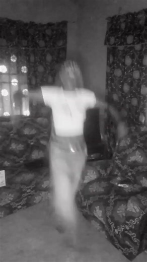 Me vibing to the sound.🥰🤣😘♥️💟